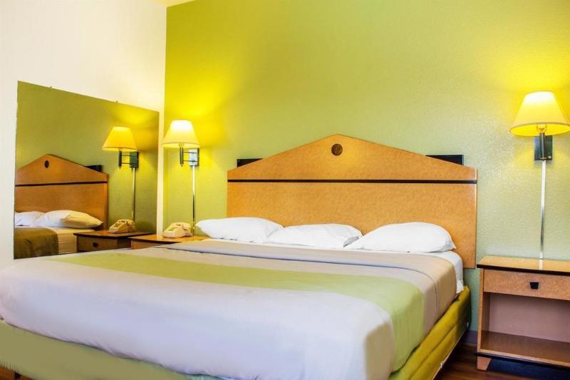 Infinity Inn & Suites Темпе Экстерьер фото